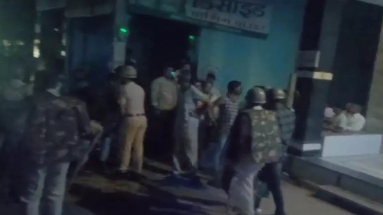 दरगाह के पास चार भुजानाथ शोभायात्रा का कट्टरपंथियों ने रोका रास्ता, श्रद्धालुओं से मारपीट और जुलूस पर पथराव: राजस्थान के चित्तौड़गढ़ में धारा 144 लागू