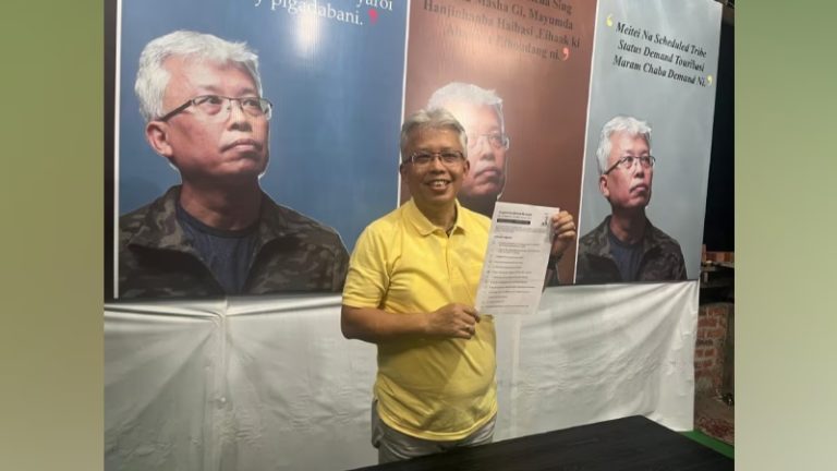 मणिपुर में कॉन्ग्रेस के उम्मीदवार अंगोमचा बिमोल अकोइजम ने जारी किया व्यक्तिगत घोषणा पत्र, राज्य में NRC लागू करने की कही बात: JNU के हैं प्रोफेसर