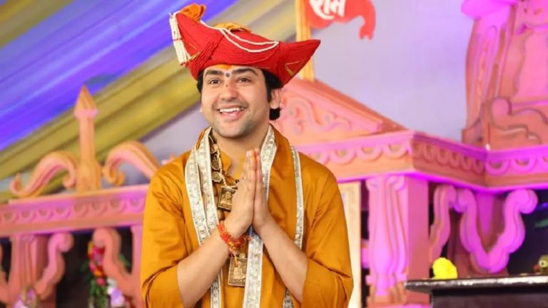 बागेश्वर बाबा की तस्वीर लगाई, अपशब्द लिखे, दी ‘सर तन से जुदा’ की धमकी: बरेली पुलिस ने फैज रजा और सलमान को गिरफ्तार किया