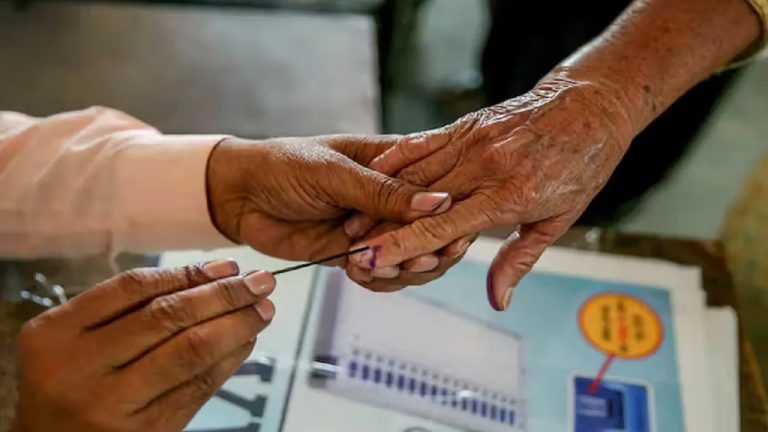 लोकसभा चुनाव 2024 के पहले चरण में 21 राज्य-केंद्रशासित प्रदेशों के 102 सीटों पर मतदान: 8 केंद्रीय मंत्री, 2 Ex CM और एक पूर्व राज्यपाल समेत मैदान में 1625 प्रत्याशी