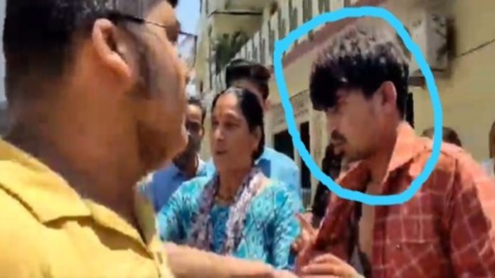 हल्द्वानी मोबाइल रिचार्ज मुस्लिम दुकानदार लव जिहाद