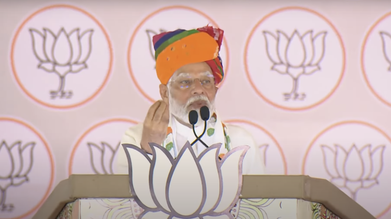 ‘कॉन्ग्रेस सरकार में हनुमान चालीसा अपराध, दुश्मन काट कर ले जाते थे हमारे जवानों के सिर’: राजस्थान के टोंक-सवाई माधोपुर में बोले PM मोदी – वो SC/ST का हक़ मुस्लिमों को देना चाहते
