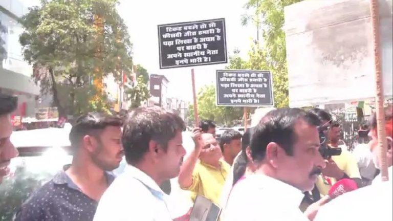 कन्हैया कुमार के नामांकन में उनकी ही पार्टी के स्थानीय नेताओं का हंगामा, अरविंदर लवली के बाद अब संदीप दीक्षित ने दिखाए तेवर: दिल्ली कॉन्ग्रेस में भगदड़