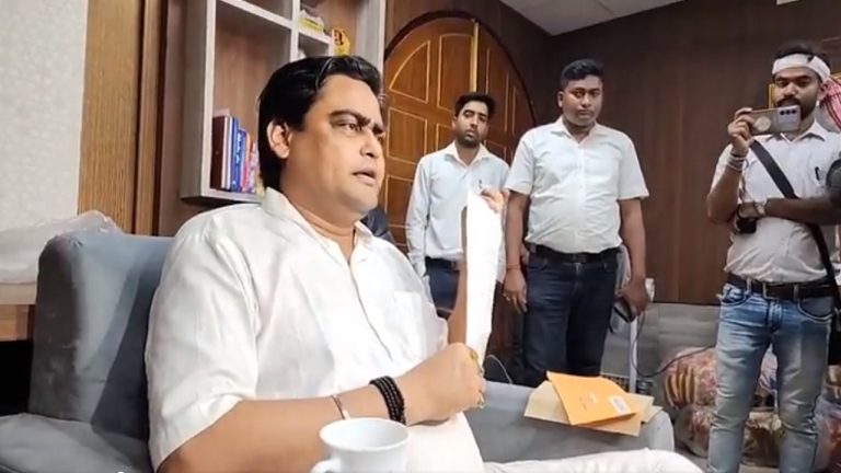 ‘बंगाल में NRC लागू हुआ तो पूरा भारत जलेगा’: केंद्रीय मंत्री को ‘लश्कर’ के नाम से धमकी, चिट्ठी लिखने वाले नजरुल इस्लाम और फैज अली