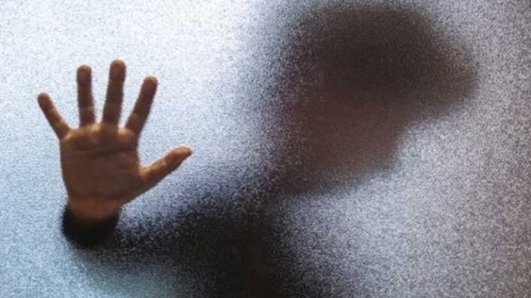 मस्जिद आए 13 साल के बच्चे को अपने बिस्तर पर ले गया 28 साल का युवक, मुँह दबाकर किया रेप: पीड़ित और कुकर्मी दोनों रमजान में कर रहे थे ‘एतकाफ’