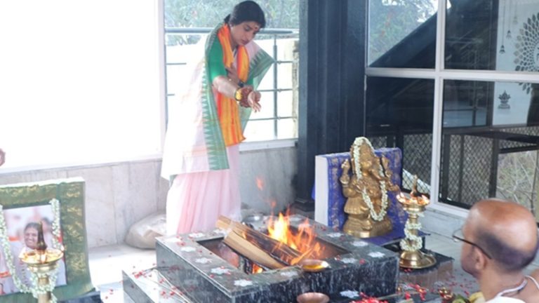 जहाँ पली-बढ़ीं माधवी लता, जहाँ कभी थे हिंदुओं के 100 घर, आज बचे हैं केवल 5: दंगों को याद कर बोलीं- रात भर लगता था डर