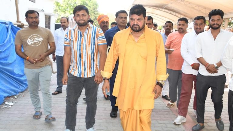 यौन प्रताड़ना मामले में बृजभूषण शरण सिंह के खिलाफ आरोप तय: कोर्ट ने दिया आदेश, 5 महिला पहलवानों से छेड़खानी का चलेगा केस