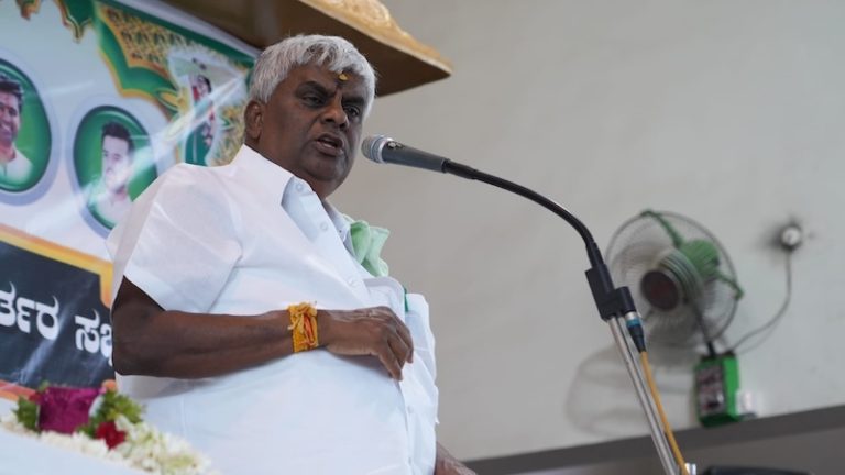 पिता के आवास से हिरासत में लिए गए HD रेवन्ना, करीबी के फार्महाउस से बरामद हुई अपहृत महिला: कर्नाटक सेक्स स्कैंडल में सांसद बेटे प्रज्वल की भी याचिका ख़ारिज