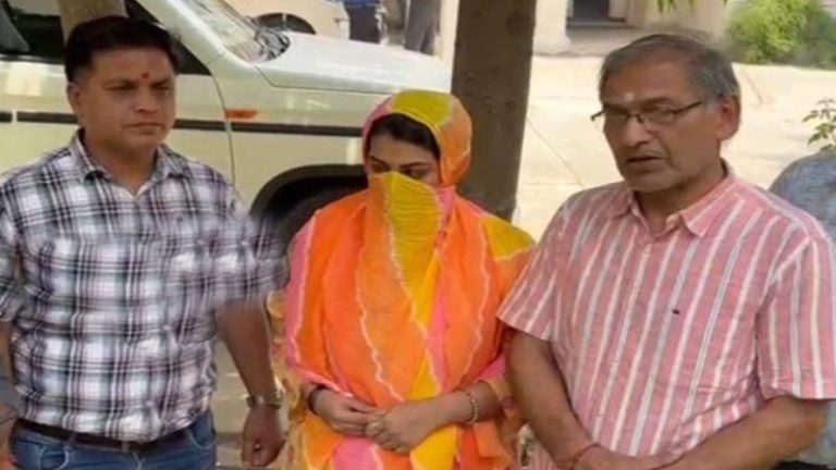 कमल बनकर कामिल ने हिंदू लड़की को फँसाया, फिर ब्लैकमेल कर एक साल तक किया यौन शोषण: मुस्लिम बनने, नमाज पढ़ने और बीफ खाने का बनाते थे दबाव