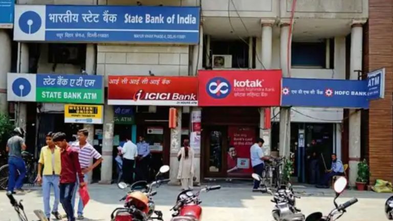 3 साल में 4 गुना हुआ बैंक फ्रॉड, लेकिन नुकसान की रकम एक तिहाई हुई: RBI रिपोर्ट से खुलासा, प्राइवेट बैंक के कस्टमर झाँसे में ज्यादा आते हैं