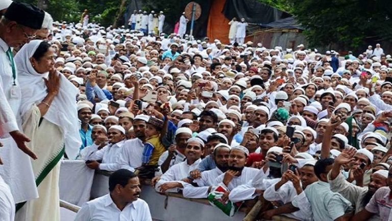 OBC में घुसा दी 77 मुस्लिम जाति, अब आरक्षण रद्द करने के फैसले को बता रहीं ‘BJP का आदेश’: जानिए क्यों ममता बनर्जी कह रही नहीं मानूँगी हाई कोर्ट का फैसला