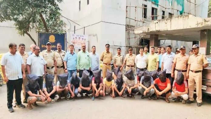 मुंबई बांग्लादेशी सजा