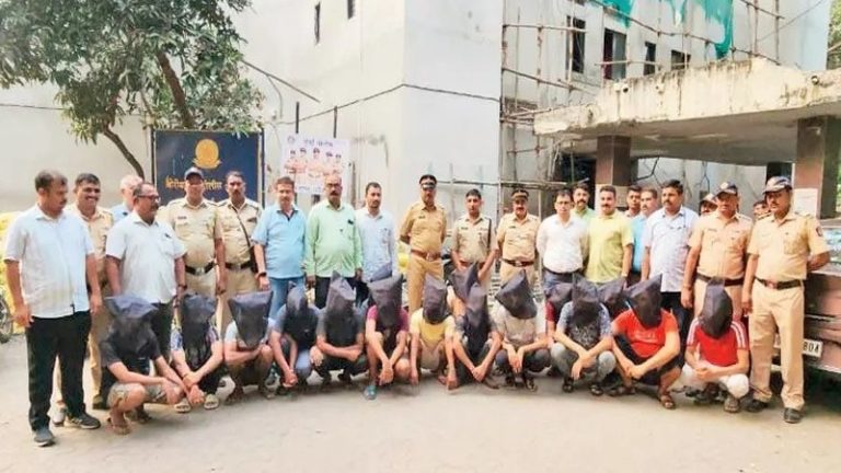 भारत में घुसे, बनवाए फर्जी दस्तावेज… मुंबई की कोर्ट ने 20 बांग्लादेशियों को सुनाई 8 महीने की सजा, जुर्माना भी लगाया