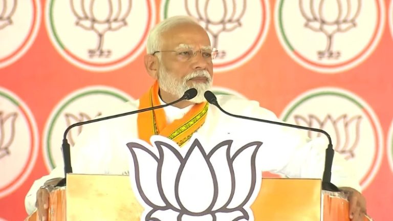 ‘मैं कॉन्ग्रेस के शाही परिवार की तरह बड़े घराने से नहीं निकला, गरीबी में बड़ा हुआ हूँ’: PM मोदी ने नंदुरबार में कहा- कॉन्ग्रेस का हाल ‘चोर मचाए शोर’ वाला