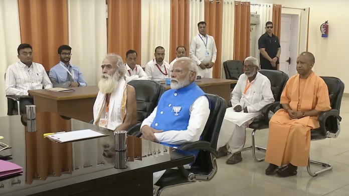 प्रधानमंत्री नरेंद्र मोदी, गणेश्वर शास्त्री, योगी आदित्यनाथ, वाराणसी, नॉमिनेशन