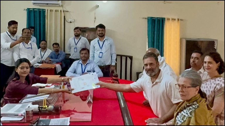 दरबारियों सोनिया जी के बेटे पर कुछ तो रहम करो, थू-थू करवाकर बता रहे हो ‘मास्टरस्ट्रोक’: रायबरेली की जीत से भी नहीं धुलेगा ये दाग