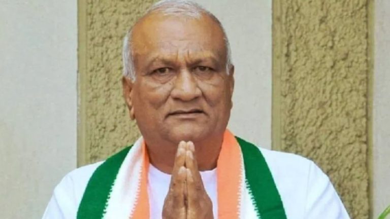 कॉन्ग्रेस को वोट नहीं दिया तो काट देंगे बिजली: कर्नाटक में कॉन्ग्रेस विधायक ने वोटरों को धमकाया, पहले कहा था- अगर मोदी मर गया तो…