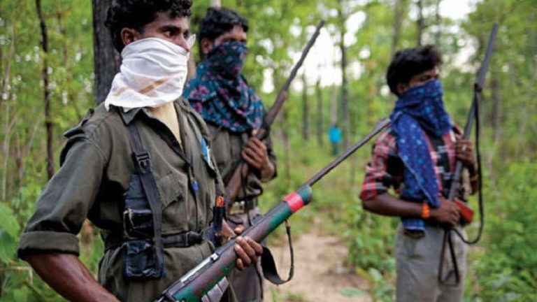 अबूझमाड़ में नक्सली पस्त: बीजापुर, दंतेवाड़ा और नारायणपुर जिले के बॉर्डर पर 7 नक्सली ढेर, भारी मात्रा में हथियार भी बरामद, इस साल 107 माओवादी ढेर