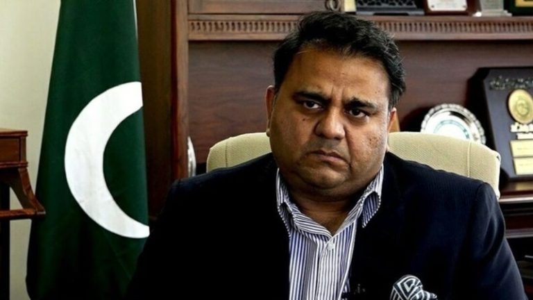 ‘मोदी को दोबारा आने से रोको’: 400 पार की धमक से खौफ में आया पाकिस्तान, पूर्व मंत्री ने कहा- BJP को रोकना होगा, राहुल गाँधी कर कर चुके हैं तारीफ