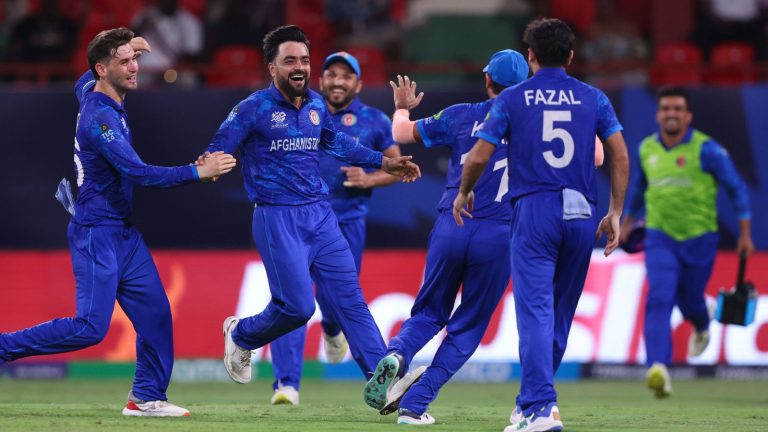 T20 वर्ल्ड कप में अफगानिस्तान ने ऑस्ट्रेलिया को हराया: कंगारू कप्तान ने बनाया पहली बार ऐतिहासिक वर्ल्ड रिकॉर्ड, अफगानों को भी पहली बार मिली यह उपलब्धि