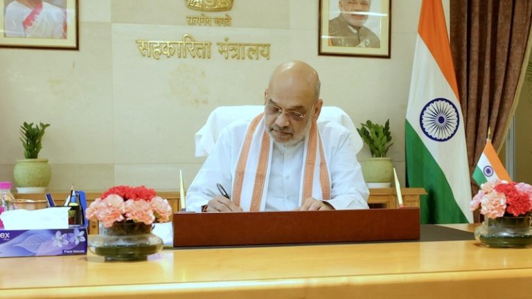 NSA, तीनों सेनाओं के प्रमुख, अर्धसैनिक बलों के निदेशक, LG, IB, R&AW – अमित शाह ने सबको बुलाया: कश्मीर में ‘एक्शन’ की तैयारी में सरकार, हर स्कूल में राष्ट्रगान अनिवार्य