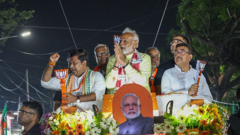 बीजेपी की वोट 0.7% गिरी, पर सीटें घट गई 63… आखिरी चरणों ने किया बेड़ा गर्क, जानिए किन-किन चरणों ने तय की NDA सरकार