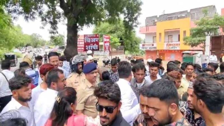 बकरीद पर दी गाय की कुर्बानी, हिंदुओं ने विरोध किया तो प्रदर्शनकारियों पर मुस्लिम भीड़ टूटी: मतीन, रहीम समेत 19 पर केस दर्ज