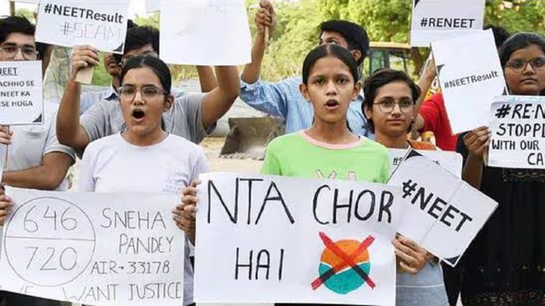 टेलीग्राम पर ₹500 में मिल रहा था UGC-NET का पेपर, CBI कर रही जाँच: सॉल्वर गैंग का सरगना खुद पास नहीं कर पाया था NEET, कॉमनवेल्थ गेम्स घोटाले में बाप भी जा चुका है जेल