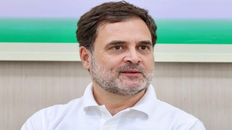 ‘राहुल गाँधी विदेशी नागरिक, वे कैसे बन गए सांसद’: हाई कोर्ट में चल रही थी सुनवाई, जज ने पत्रकार को बाहर निकाला, याचिकाकर्ता से कहा- ₹25 हजार जमा करवाइए