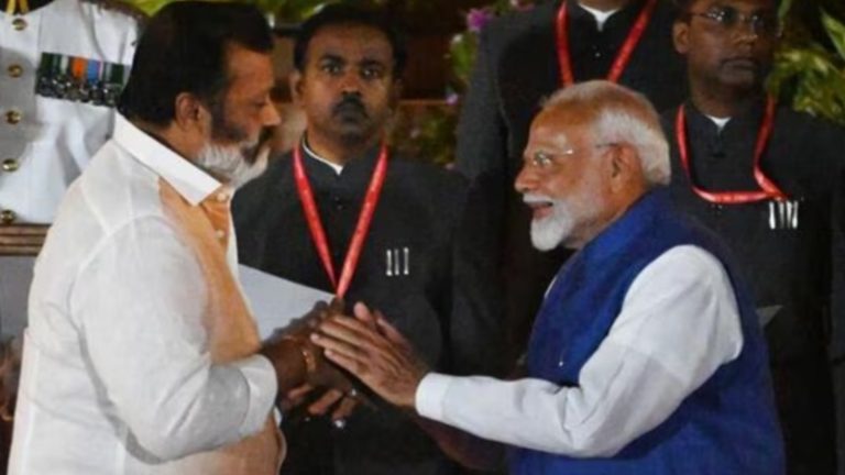 फिल्मों के लिए छोड़ दूँगा मंत्री पद… केरल के BJP सांसद सुरेश गोपी पर मीडिया ने फैलाया झूठ, कॉन्ग्रेस ने हवा दी: जानें क्या है सच्चाई