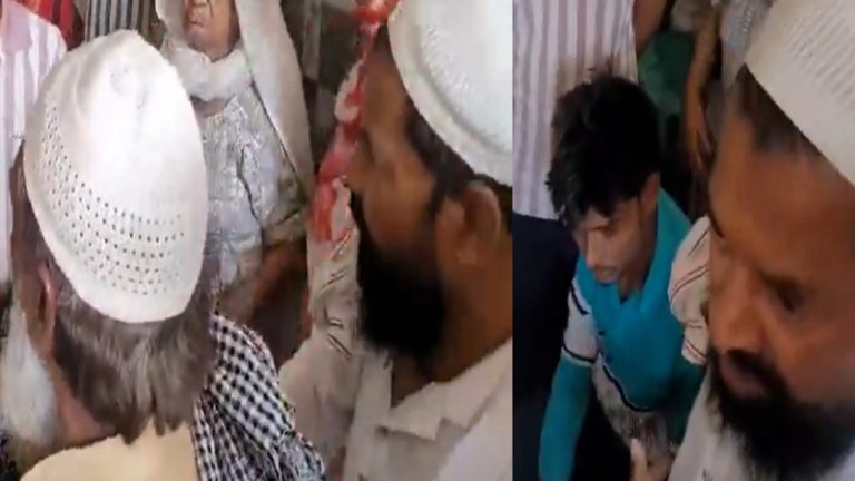 5 जूतों की सज़ा और ₹15000 जुर्माना… आगरा के मौलवी ने कुछ यूँ रफा-दफा करवाया बलात्कार का मामला, यूपी पुलिस ने शुरू की जाँच