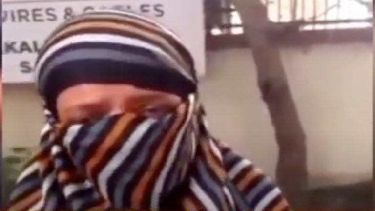 माथे पर तिलक और हाथ में कलावा का छलावा: आर्यन बनकर मोहम्मद इबनैन ने हिंदू युवती को फँसाया, मंदिर में शादी के एक साल बाद घर से निकाला