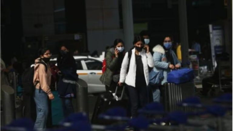 5 साल में कनाडा में 172 भारतीय छात्रों ने गँवाई जान: संसद में केंद्र सरकार ने बताया – विदेश में 633 छात्रों की मौत