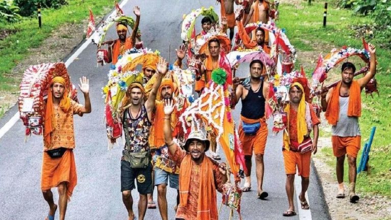 जहाँ सब हैं भोले के भक्त, बोल बम की सेवा जहाँ सबका धर्म… वहाँ अस्पृश्यता की राजनीति मत ठूँसिए नकवी साब!