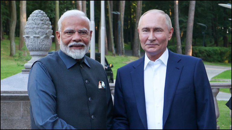 रूस की ओर से लड़ रहे भारतीयों की होगी वापसी: मीडिया रिपोर्टों में सहमति बनने का दावा, राष्ट्रपति पुतिन ने PM मोदी को कराई अपने घर की सैर; कहा- आप बेहद ऊर्जावान