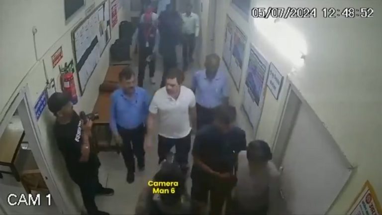 8 कैमरामैन और डायरेक्टर लेकर स्टेशन पहुँचे थे राहुल गाँधी, लोको पायलट वाले वीडियो के लिए पहले से तय थी स्क्रिप्ट: रेलवे अधिकारी ने बताया – नहीं था कोई ‘असली’ कर्मचारी