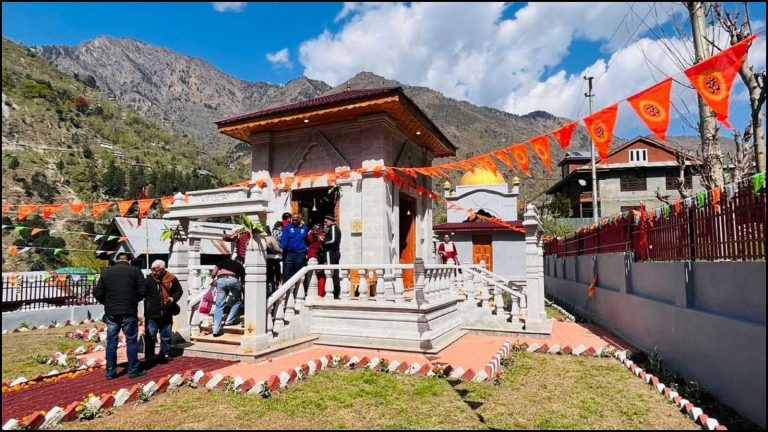 ‘पूजा से पहले नदी में नहाने आए तो मार देंगे गोली’ : LOC में हिन्दू श्रद्धालुओं को पाकिस्तानी फौजी दे रहे धमकी, कश्मीरी पंडित बोले- डरेंगे नहीं