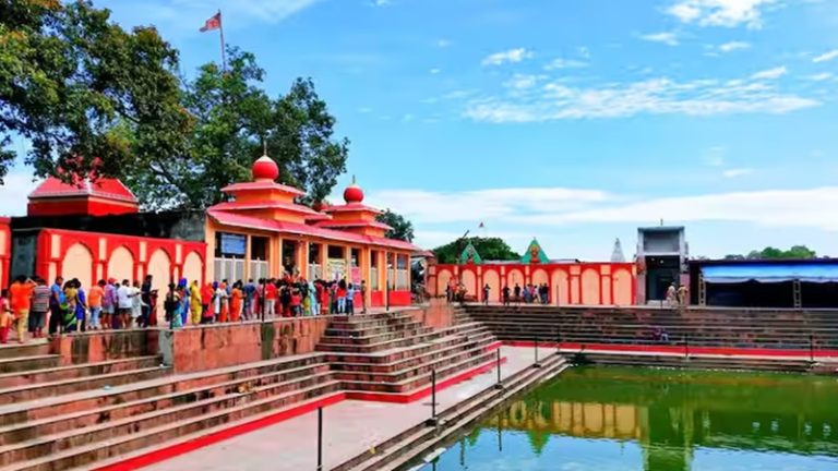 गोपेश्वर नाथ मंदिर में घुस मुस्लिम लड़कों ने तोड़ी देवी-देवताओं की मूर्तियाँ: बरेली पुलिस ने शाहरुख, अरशद और अकरम को पकड़ा, FIR दर्ज