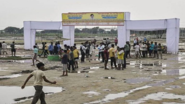 एक ‘राजनीतिक दल’ के संपर्क में था हाथरस हादसे का मुख्य आयोजक मधुकर: गिरफ्तारी के बाद पूछताछ में खुलासा, मनरेगा के JE से फंड जुटाने को लेकर भी पूछताछ
