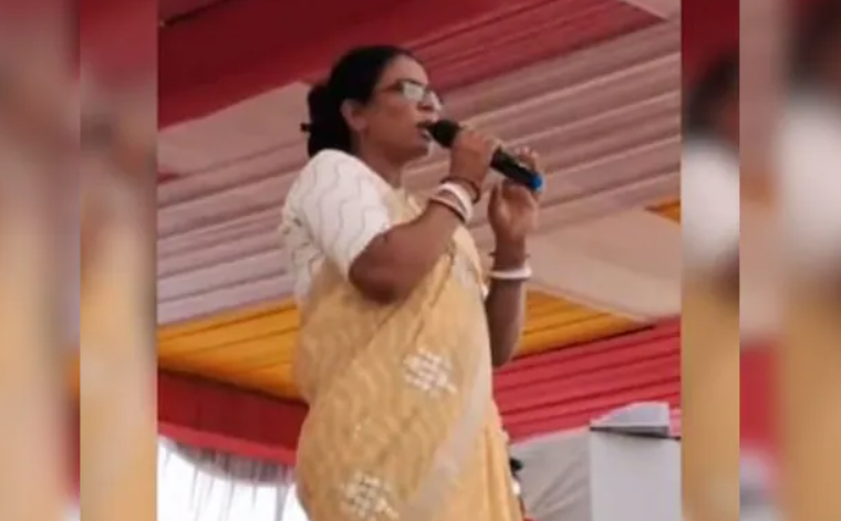 पंडित की मत सुनो बात… न सिंदूर लगाओ न मंगलसूत्र पहनो: राजस्थान में जनजातीय महिलाओं को भड़का रही थी सरकारी टीचर, शिक्षा विभाग ने किया सस्पेंड