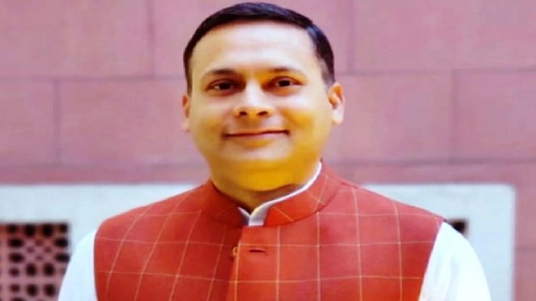 अमित मालवीय के खिलाफ किया था ट्वीट, दिल्ली हाई कोर्ट ने सपा को कहा – डिलीट करो: BJP नेता पर लगाया था रेप का आरोप