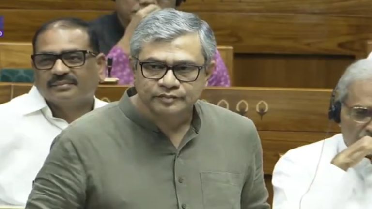 58 साल में 1 किलोमीटर भी नहीं लगाई ATP, अब रोजाना यात्रा करने वाले 2 करोड़ रेलयात्रियों को डरा रहे: अश्विनी वैष्णव ने संसद में विपक्ष को लताड़ा
