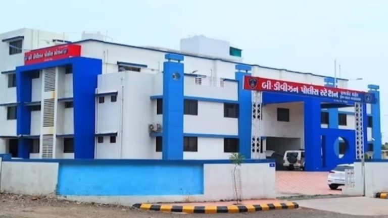 ‘ये हिंदू लड़के हैं, इन्हें मारना ही है…’ – मंडप बनाने वाले हिन्दू परिवार पर हमला: राजकोट में अफजल, सिकंदर समेत 4 गिरफ्तार