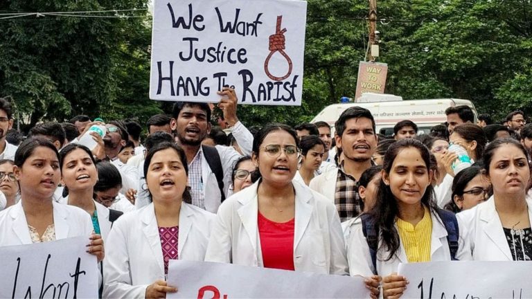 गोल्ड मेडल लाना चाहती थी वह डॉक्टर जिसकी कोलकाता के अस्पताल में रेप के बाद कर दी गई हत्या, डायरी में लिखी ‘अंतिम बात’ पिता ने बताई