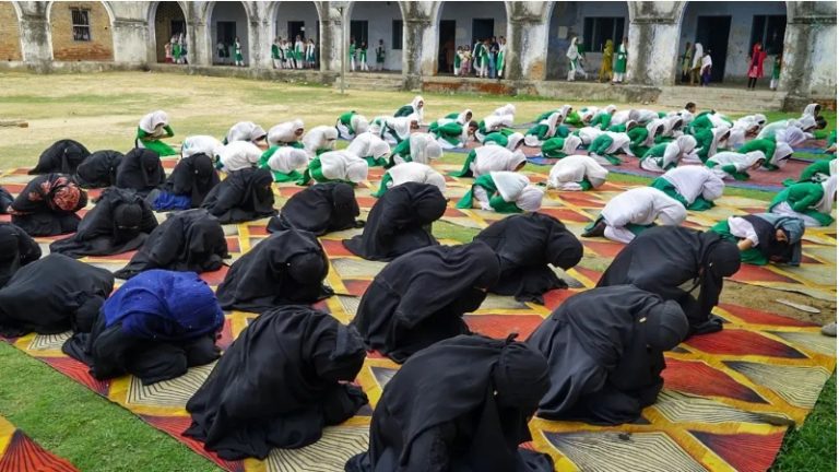 मदरसों में गैर-मुस्लिम बच्चों को शिक्षा देने पर रोक, फर्जीवाड़ा पाए जाने पर मान्यता होगी रद्द: मध्य प्रदेश के हर मदरसे की जाँच के आदेश
