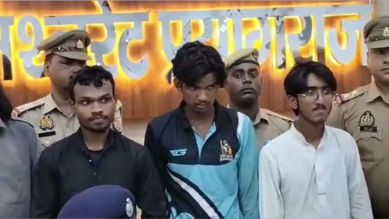 कोई मौलवी, कोई आलिम… सब फेक करेंसी से कर रहे थे ‘मजहब’ मजबूत, प्रयागराज के मदरसे में छापे जा रहे थे जाली नोट: ₹100 देने पर मिलते थे 3 नकली नोट