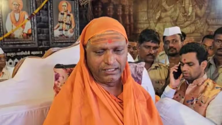 नूपुर शर्मा के बाद अब महंत रामगिरि के लिए ‘सर तन से जुदा’ के नारे, पैगंबर मुहम्मद के अपमान का आरोप: महंत ने कहा- जो भी बोला, वो उनकी किताब में