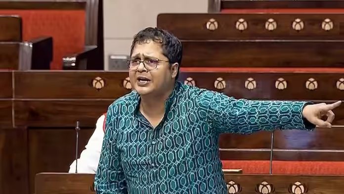 साकेत गोखले