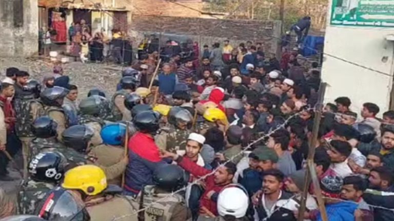 बनभूलपुरा हिंसा मामले में HC ने 50 को दी जमानत: नैनीताल पुलिस ने चार्जशीट नहीं फाइल करने के दावों को नकारा