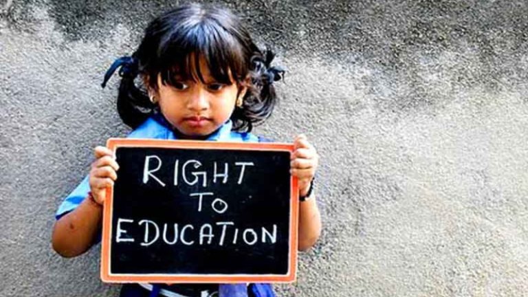 अल्पसंख्यक संस्थान RTE के तहत बच्चों का नहीं कर सकते नामांकन, बॉम्बे हाई कोर्ट ने याचिका खारिज कर कहा- यह संविधान का उल्लंघन होगा